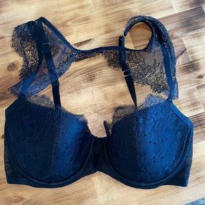 NWOT Victoria’s Secret very sexy lined denim size 32dd